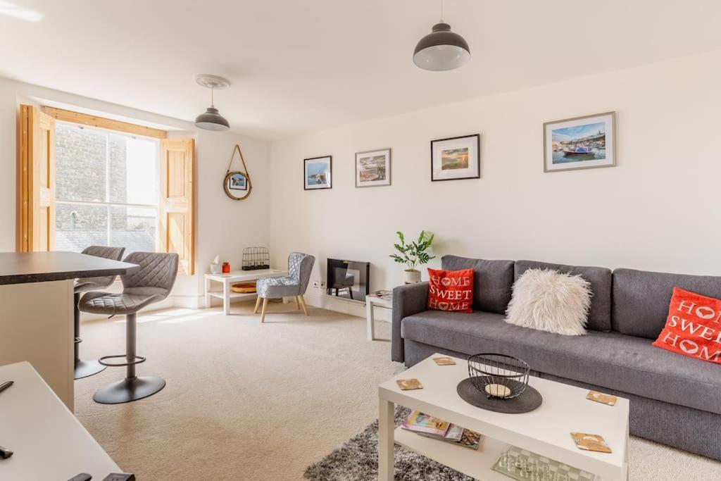 Modern Flat With Island Views In Heart Of Tenby Εξωτερικό φωτογραφία