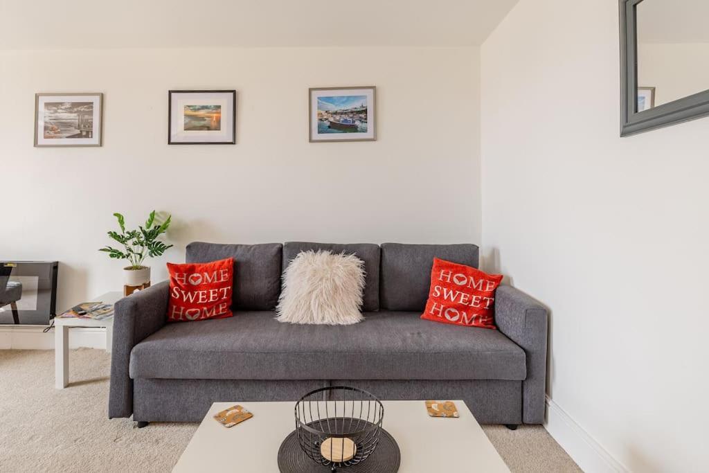 Modern Flat With Island Views In Heart Of Tenby Εξωτερικό φωτογραφία